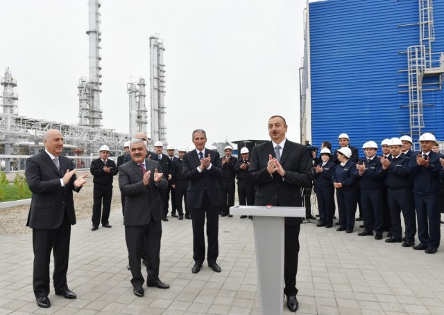 İlham Əliyev yeni zavodların açılışında - FOTOLAR